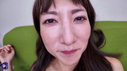 日本人 MILF ギャングバン 喜び